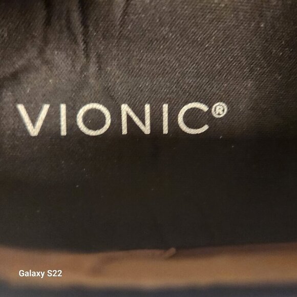 Vionic Black Leather "Kimmie" Slip On Sneakers. NIB. Size 5 - Picture 2 of 11